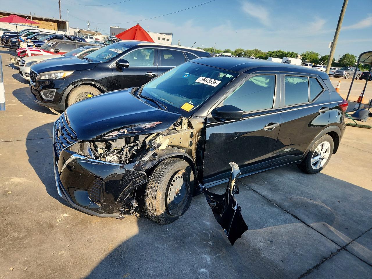 2023 Nissan Kicks S, VIN 3N1CP5BV8PL575347 — Front end