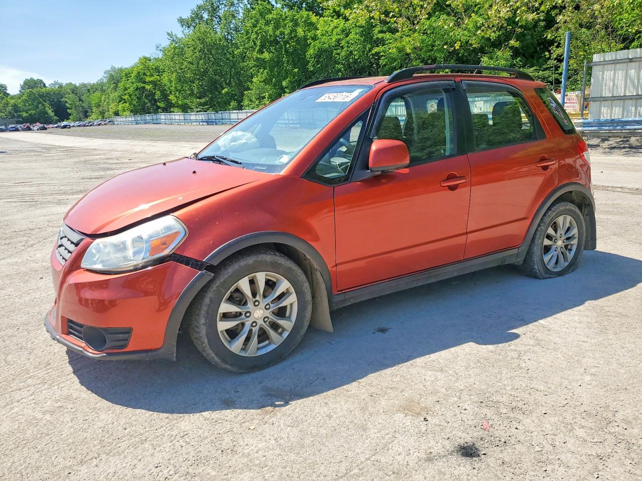 2013 Suzuki SX4 Crossover, VIN JS2YB5A30D6102099 — Front end