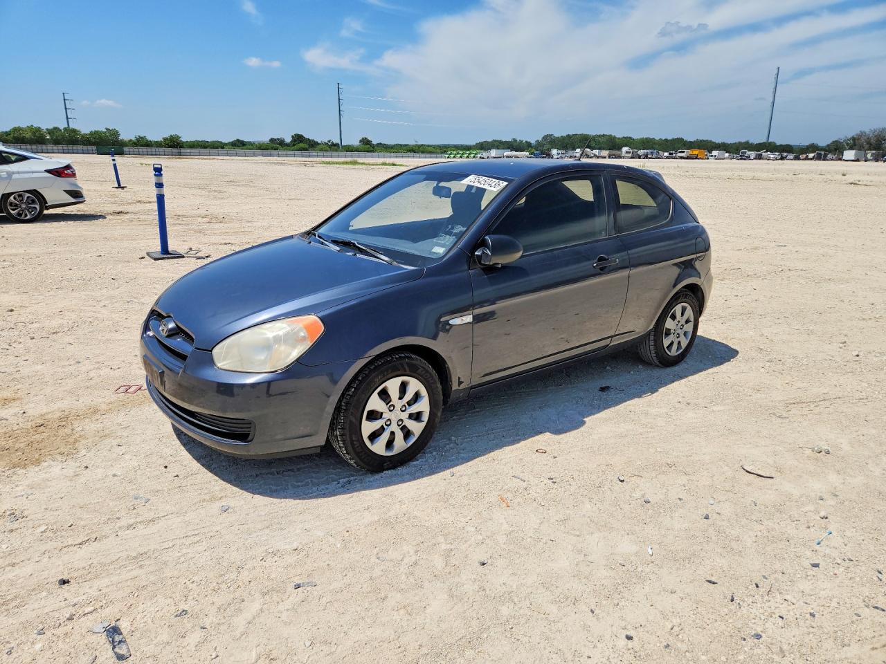 2008 Hyundai Accent GS, VIN KMHCM36C78U091370 — Rear end