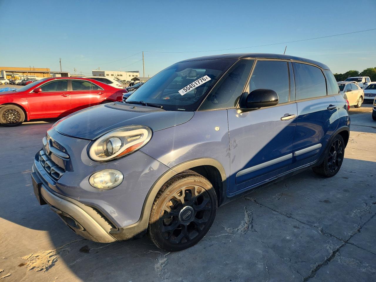 2018 FIAT 500L Trekking, VIN ZFBCFADH2JZ040713 — Front end