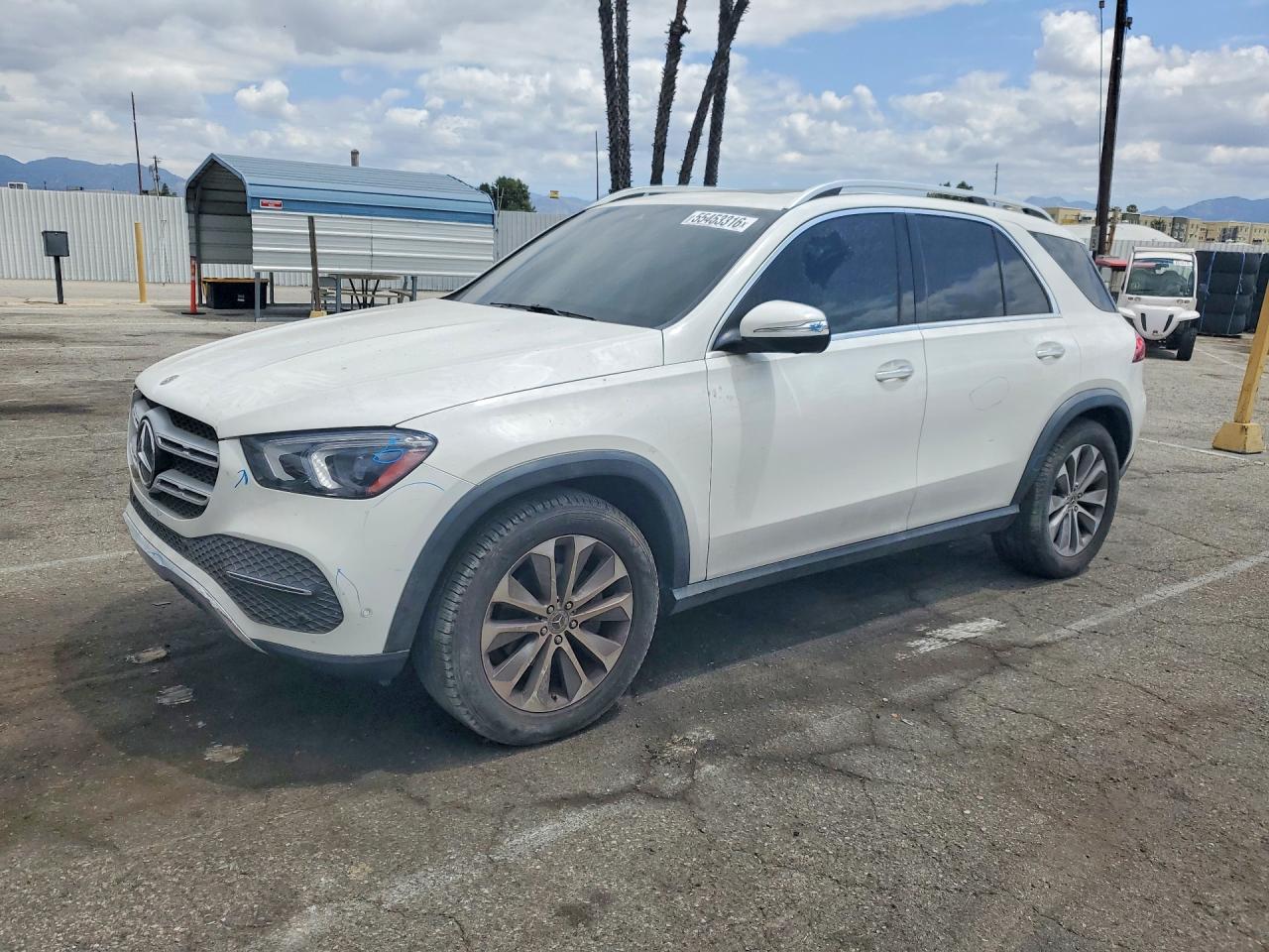 2020 Mercedes-Benz GLE 350, VIN 4JGFB4KBXLA087121 — Front end