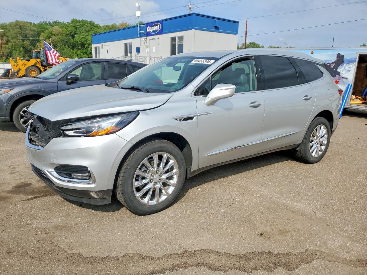 2021 Buick Enclave Premium, VIN 5GAEVBKW8MJ270440 — Перед