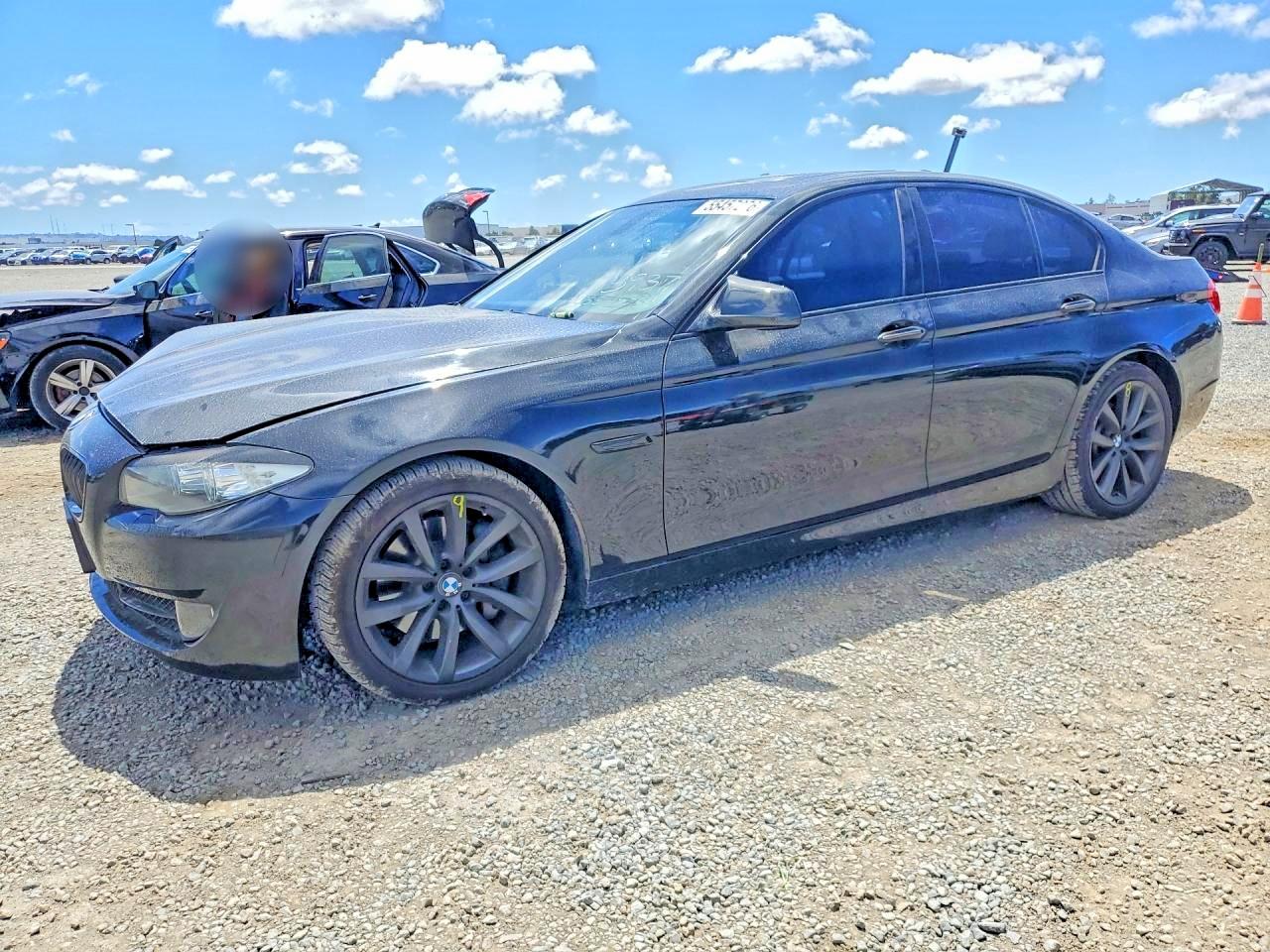 2011 BMW 5 Series 535i, VIN WBAFR7C56BC603937 — Front end