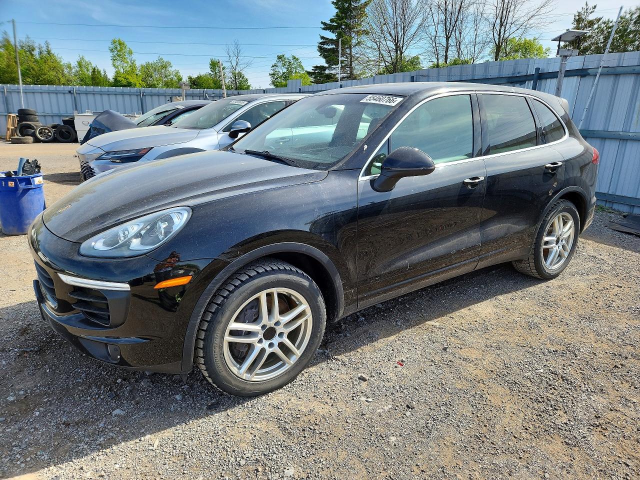2016 Porsche Cayenne, VIN WP1AA2A27GLA06284 — Бок