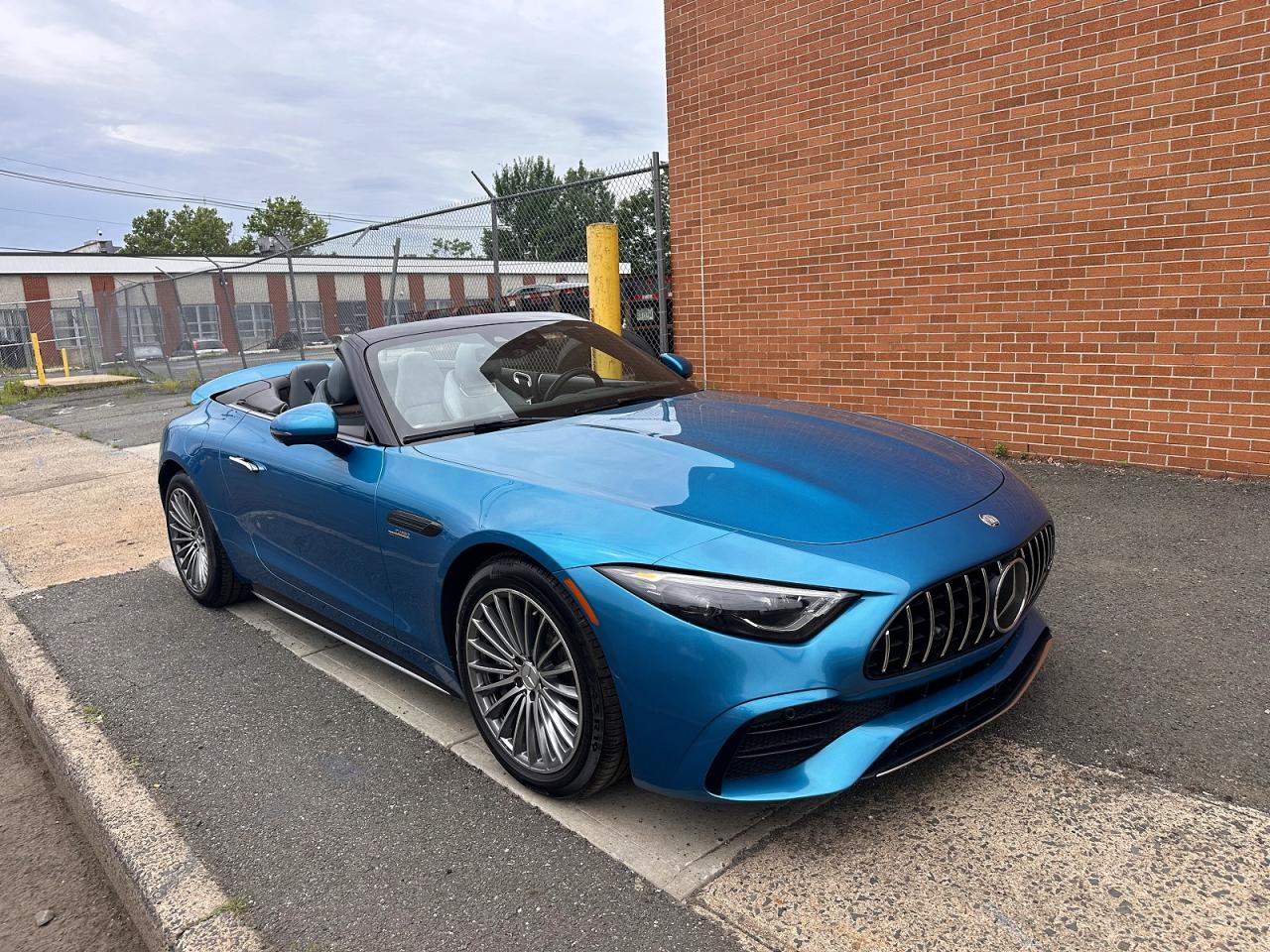 2023 Mercedes-Benz SL 43 AMG, VIN W1KVK5AB8PF017364 — Normal wear