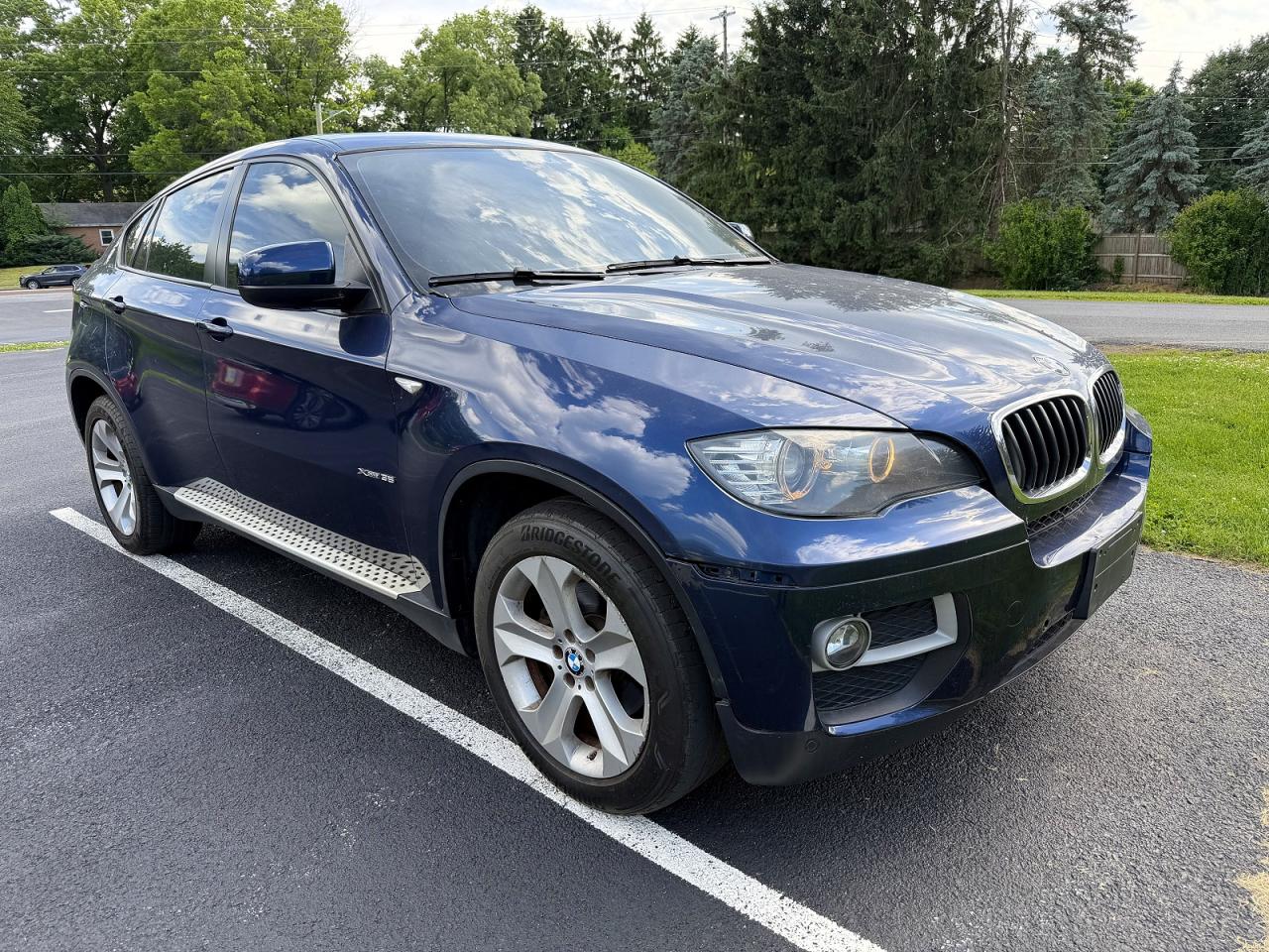 2013 BMW X6 xDrive35i, VIN 5UXFG2C59DL787915 — Minor dents and scratches