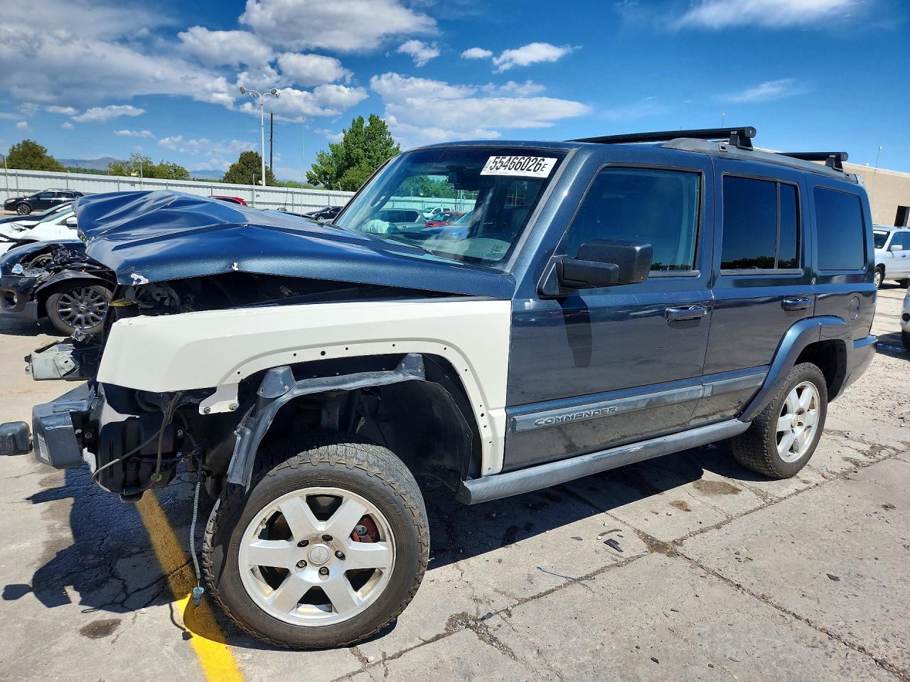 2007 Jeep Commander Sport, VIN 1J8HG48P57C626894 — Front end