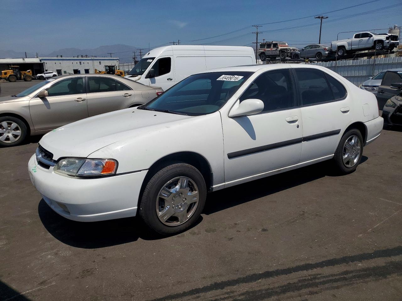 1998 Nissan Altima XE, VIN 1N4DL01D6WC174520 — Front end