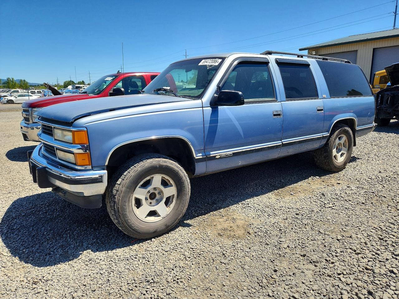 1994 Chevrolet Suburban, VIN 1GNFK16K2RJ418643 — Front end