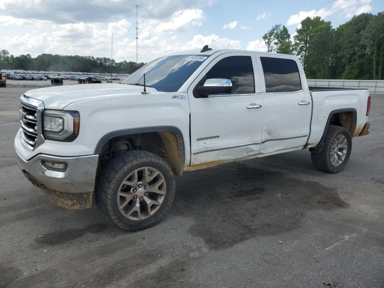 2018 GMC Sierra 1500 SLT, VIN 3GTU2NEC7JG644748 — Side
