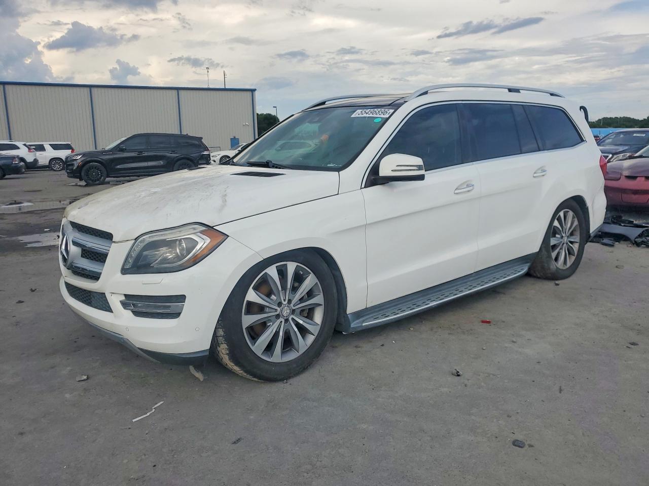 2014 Mercedes-Benz GL 450, VIN 4JGDF7CE7EA423509 — Stripped