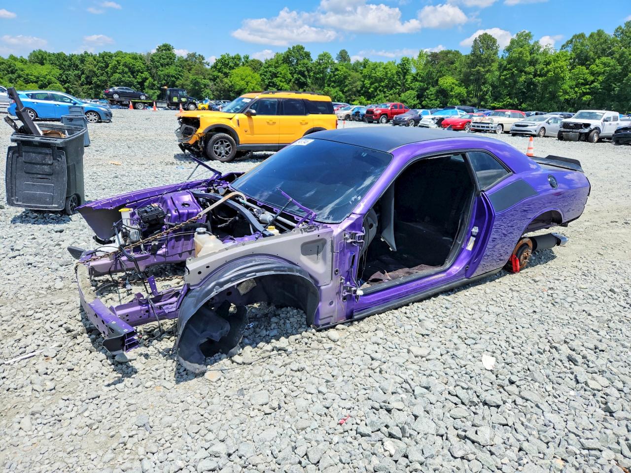 2019 Dodge Challenger R/T Scat Pack, VIN 2C3CDZFJ2KH525876 — Stripped