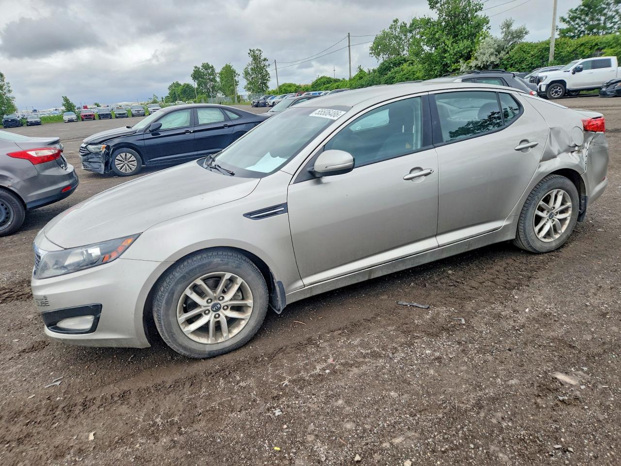 2013 Kia Optima LX, VIN KNAGM4A73D5424624 — Бок