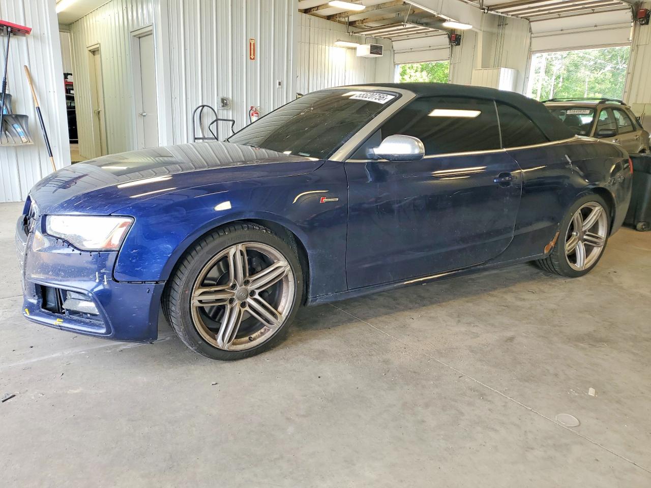 2013 Audi S5 Prestige, VIN WAUVGAFH1DN009686 — Перед