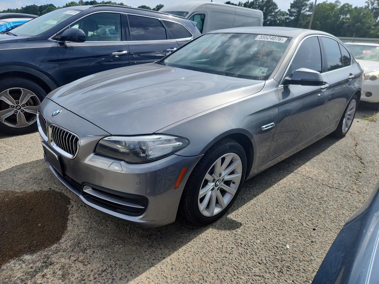 2014 BMW 5 Series 535i, VIN WBA5B1C54ED481302 — Minor dents and scratches