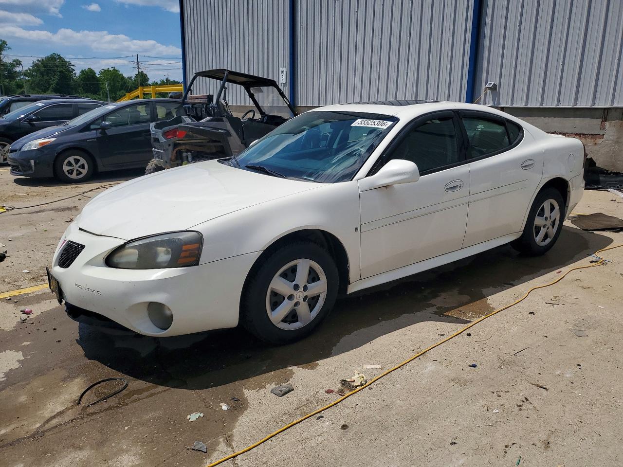 2008 Pontiac Grand Prix, VIN 2G2WP552181170904 — Перед