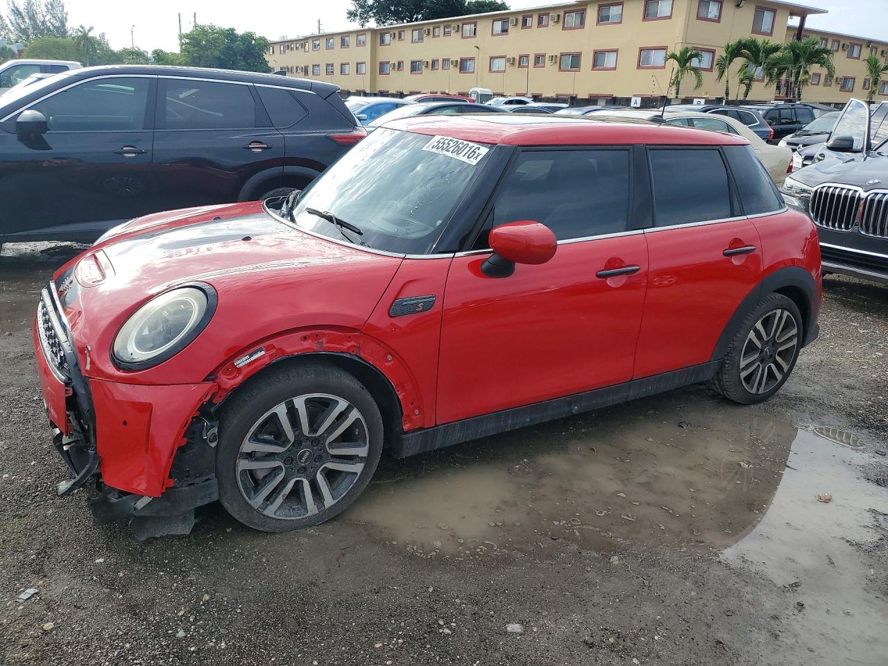 2024 MINI Hardtop 4 Door Cooper S, VIN WMW53DK03R2U72385 — Front end