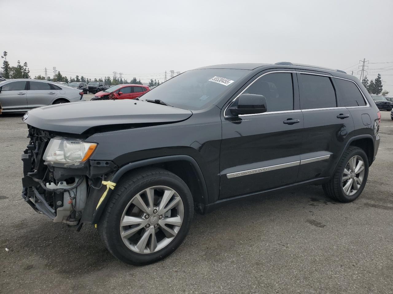 2013 Jeep Grand Cherokee Laredo, VIN 1C4RJEAG5DC646801 — Front end