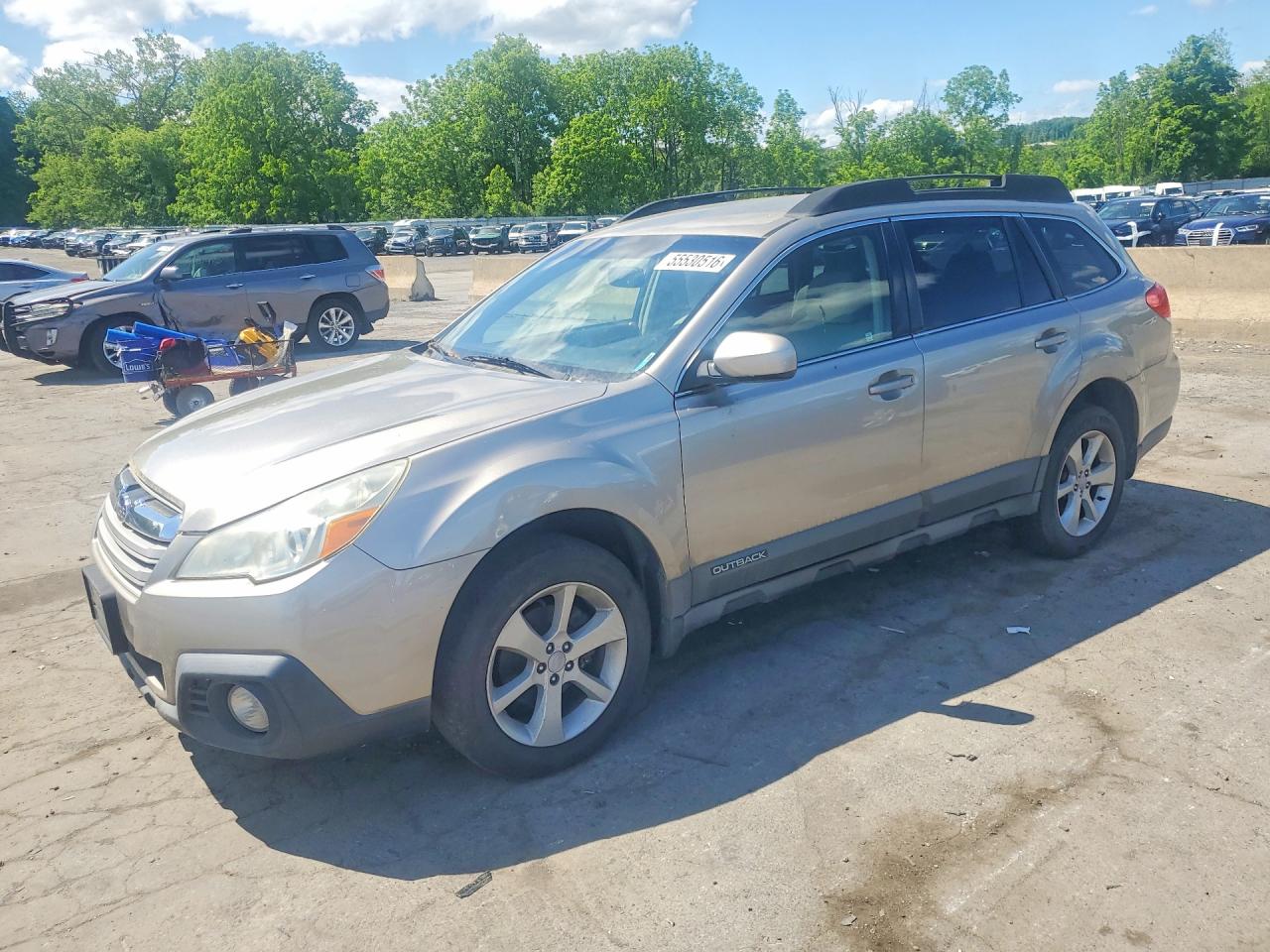 2014 Subaru Outback Premium, VIN 4S4BRBCC3E3204406 — Мелкие вмятины и царапины