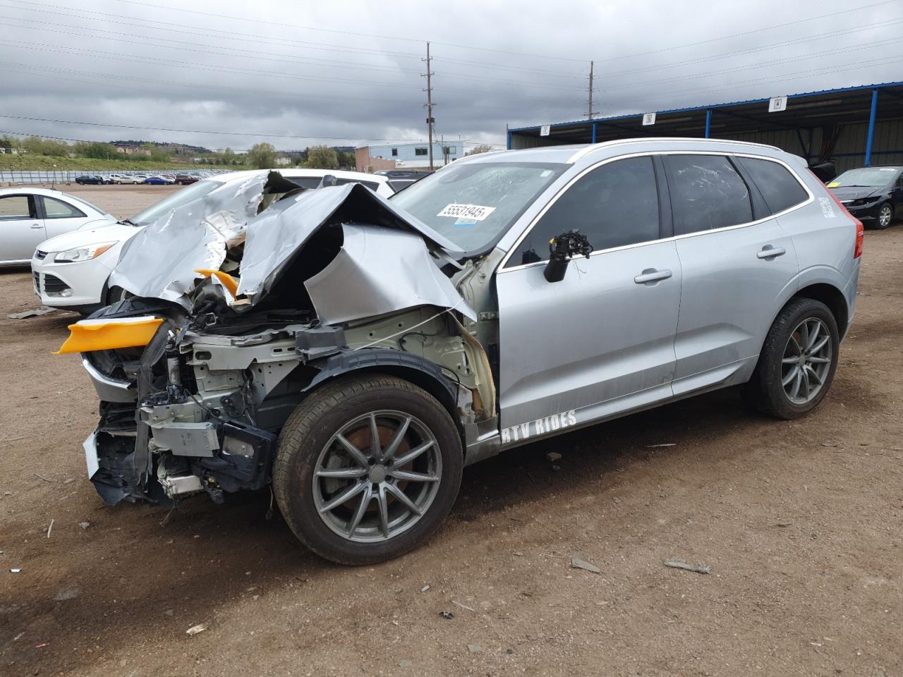 2018 Volvo XC60 Momentum, VIN YV4A22RK8J1049700 — Frame damage
