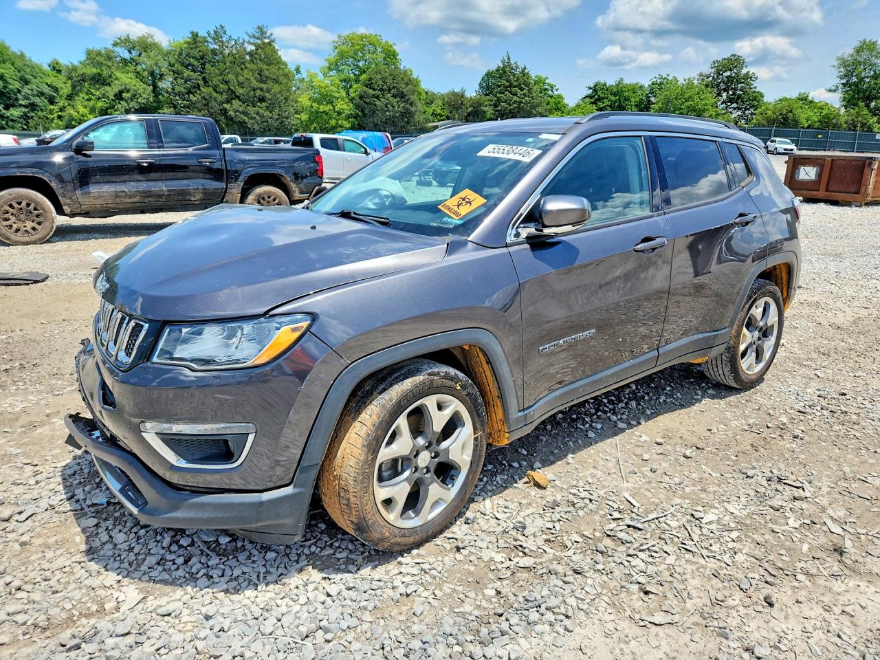 2019 Jeep Compass Limited, VIN 3C4NJCCB8KT662707 — Перед