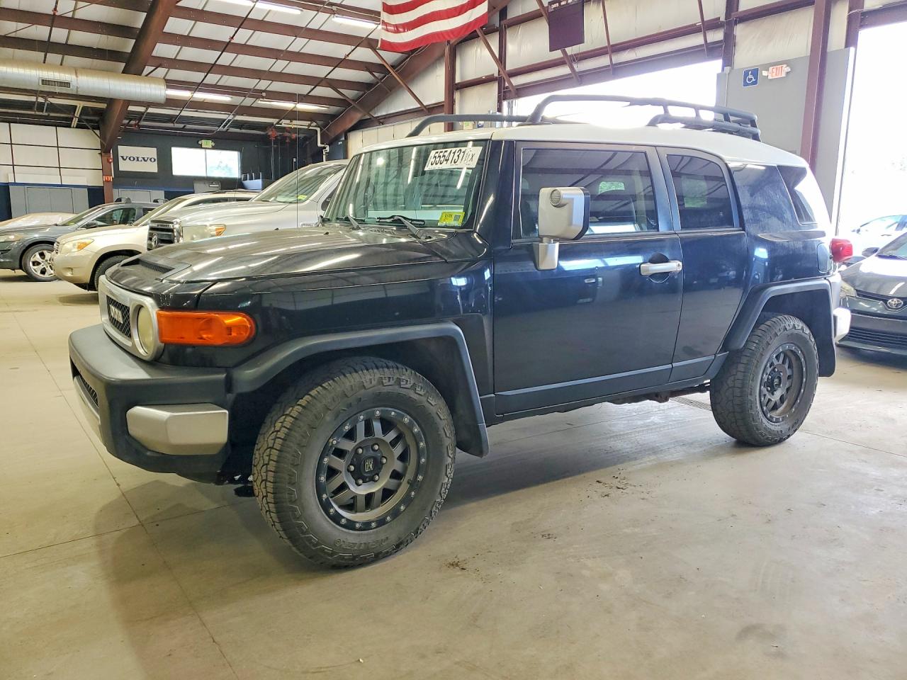 2007 Toyota FJ Cruiser, VIN JTEBU11F870043450 — Minor dents and scratches