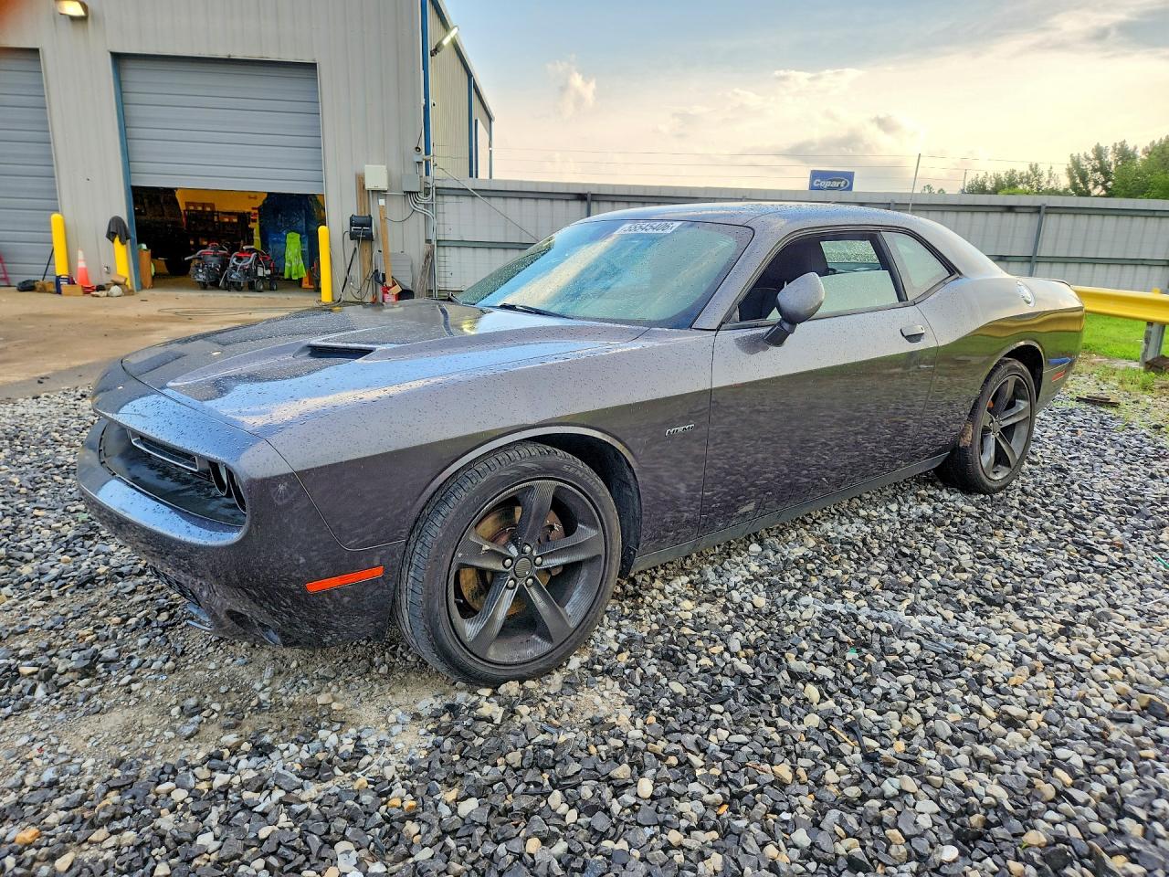 2017 Dodge Challenger R/T, VIN 2C3CDZBT0HH655977 — Minor dents and scratches