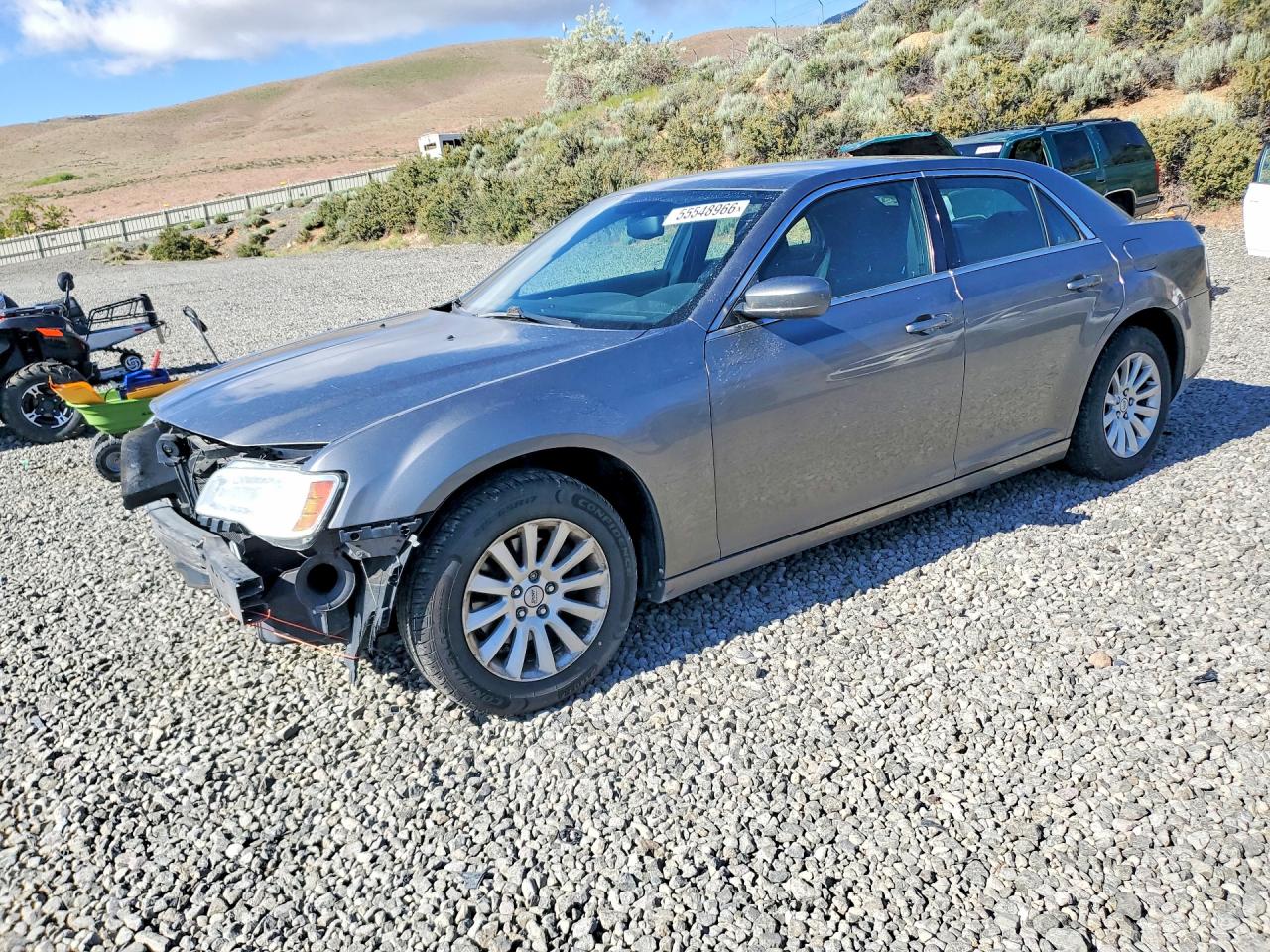 2011 Chrysler 300, VIN 2C3CA4CG7BH587469 — Front end