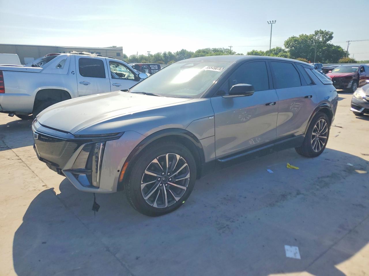 2025 Cadillac LYRIQ Sport, VIN 1GYKPWRL4SZ315137 — Front end