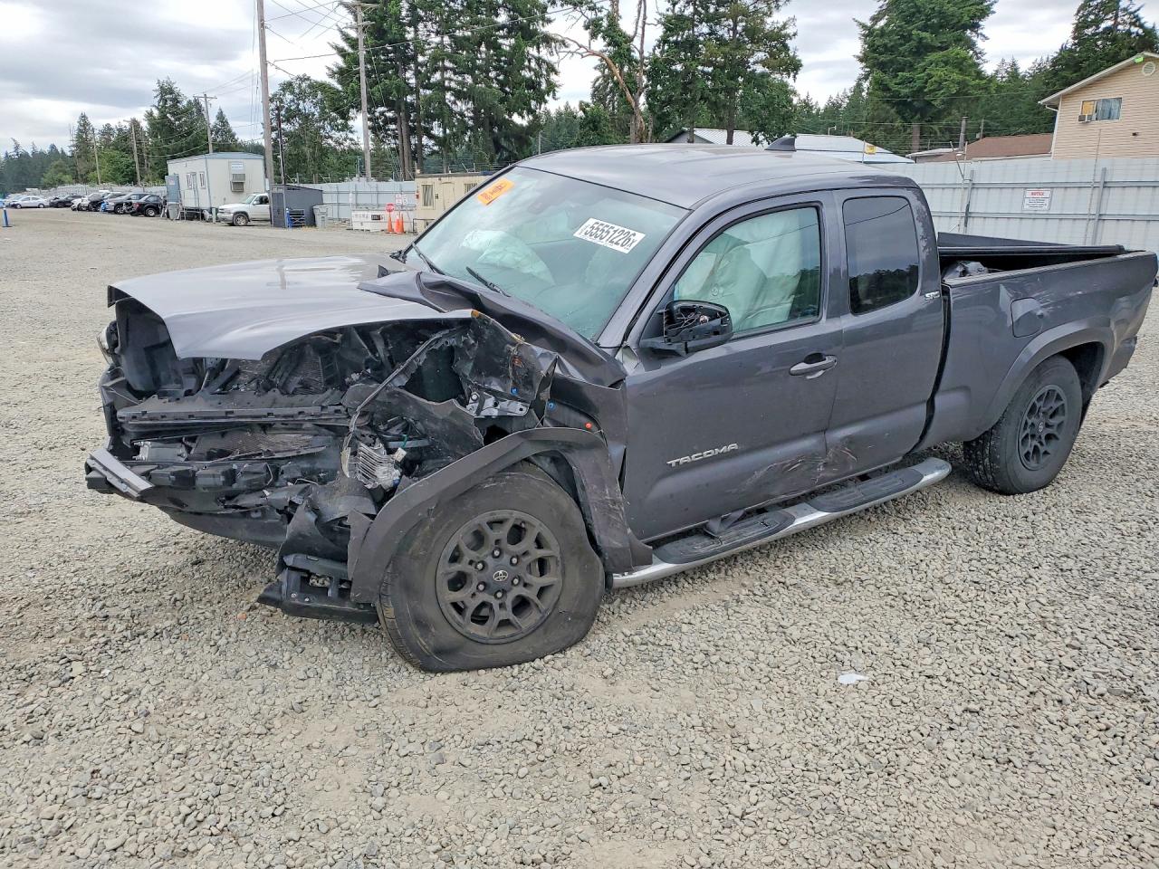 2022 Toyota Tacoma SR5, VIN 3TYSZ5AN7NT079651 — Перед