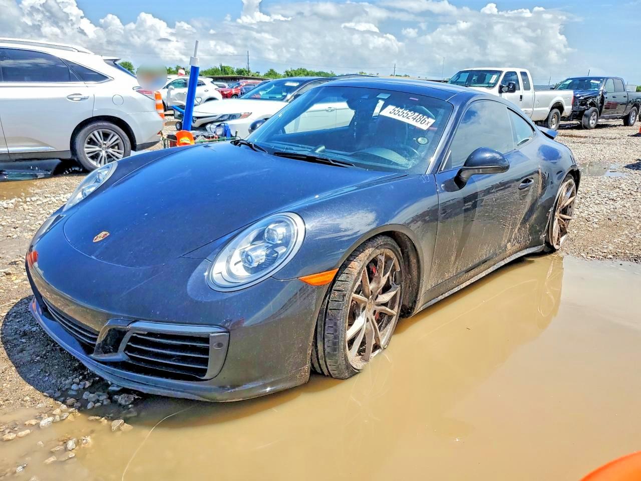2019 Porsche 911 Carrera S, VIN WP0AB2A9XKS115400 — Rear end
