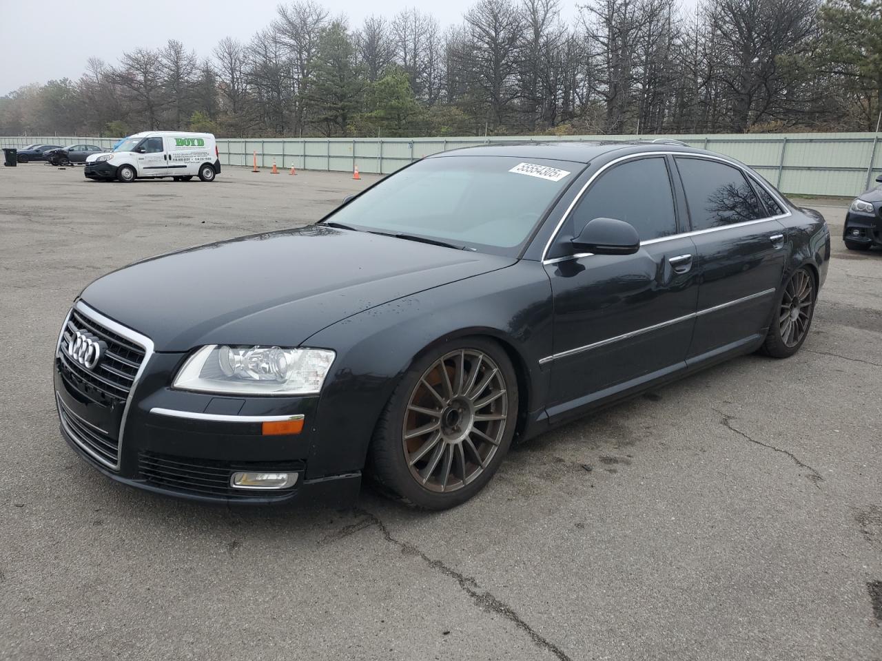 2010 Audi A8, VIN WAURVAFA7AN006264 — Перед
