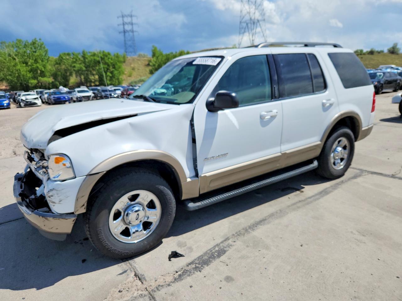 2002 Ford Explorer Eddie Bauer, VIN 1FMDU74W52ZB66280 — Front end