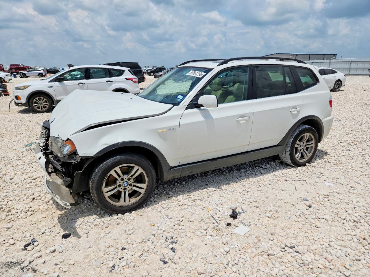 2006 BMW X3 3.0i, VIN WBXPA93486WG75282 — Перед