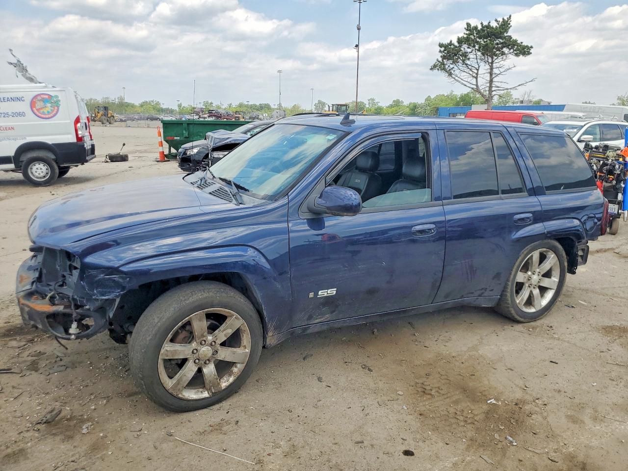 2007 Chevrolet TrailBlazer SS, VIN 1GNET13H272250981 — Front end