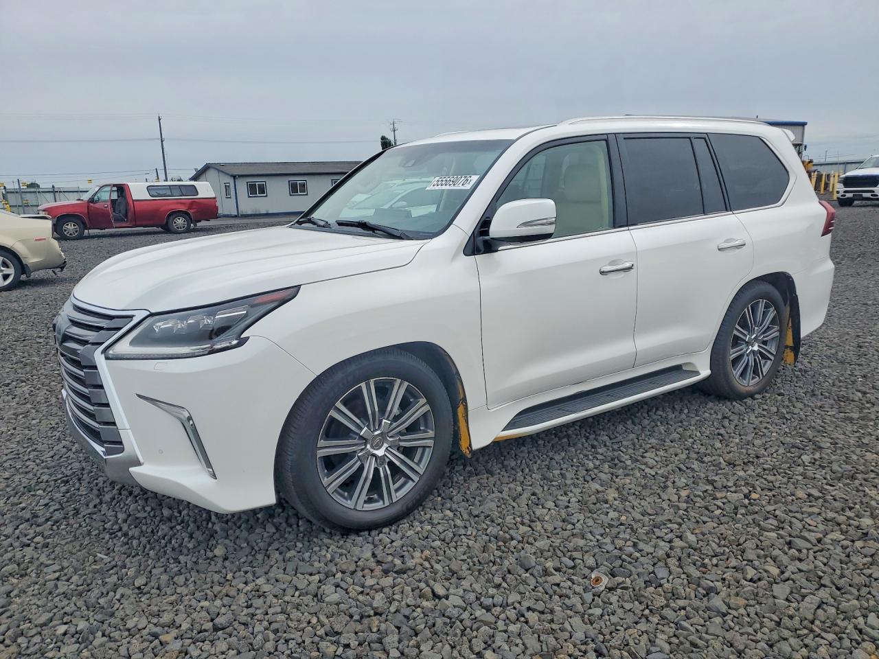 2017 Lexus LX 570, VIN JTJHY7AX5H4225161 — Minor dents and scratches
