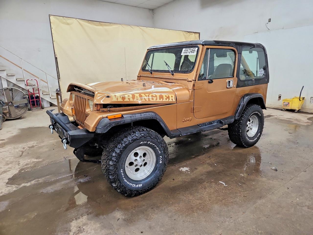 1987 Jeep Wrangler, VIN 2BCCV8138HB524692 — Roof