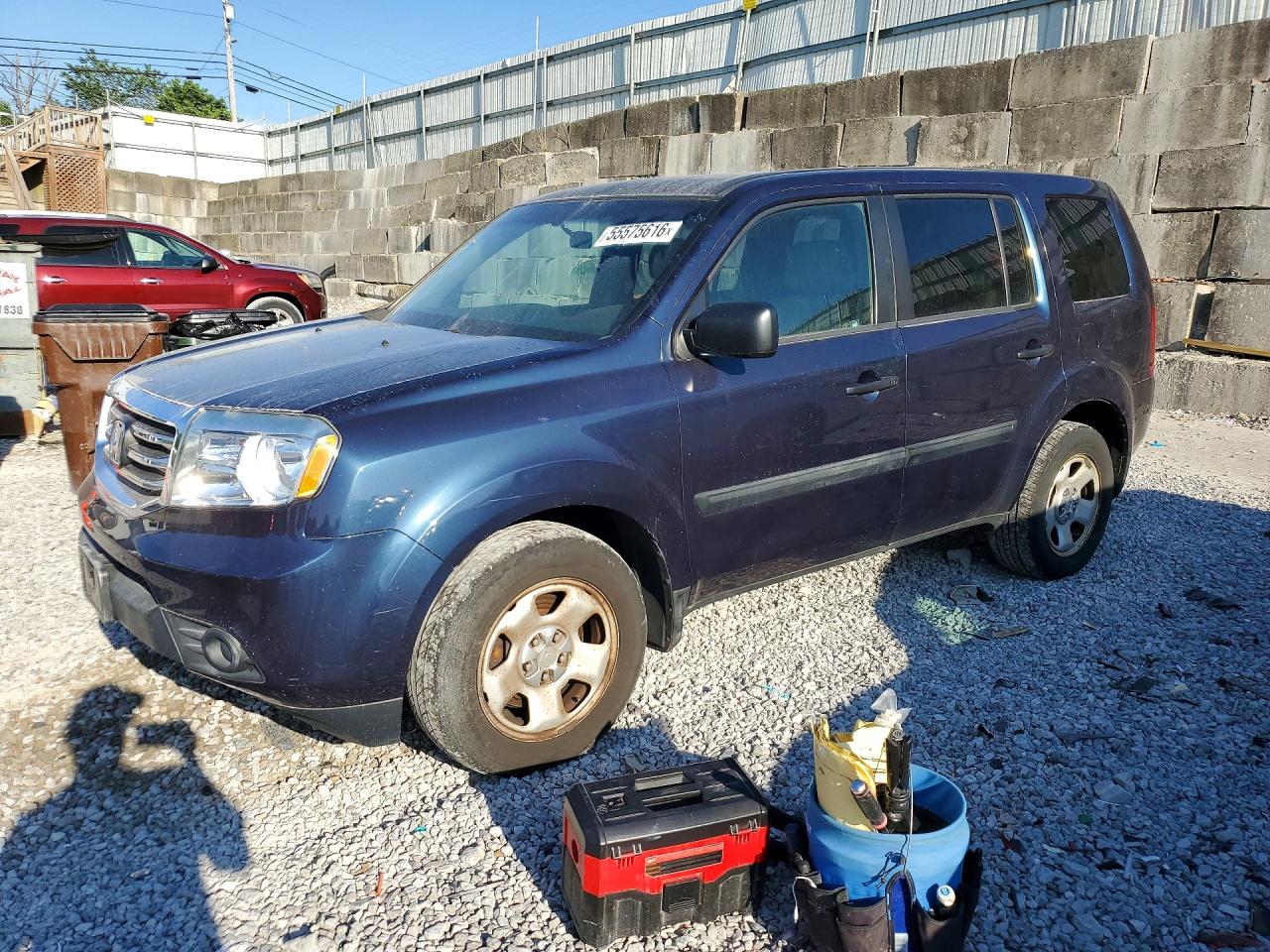 2012 Honda Pilot LX, VIN 5FNYF4H25CB005781 — Minor dents and scratches