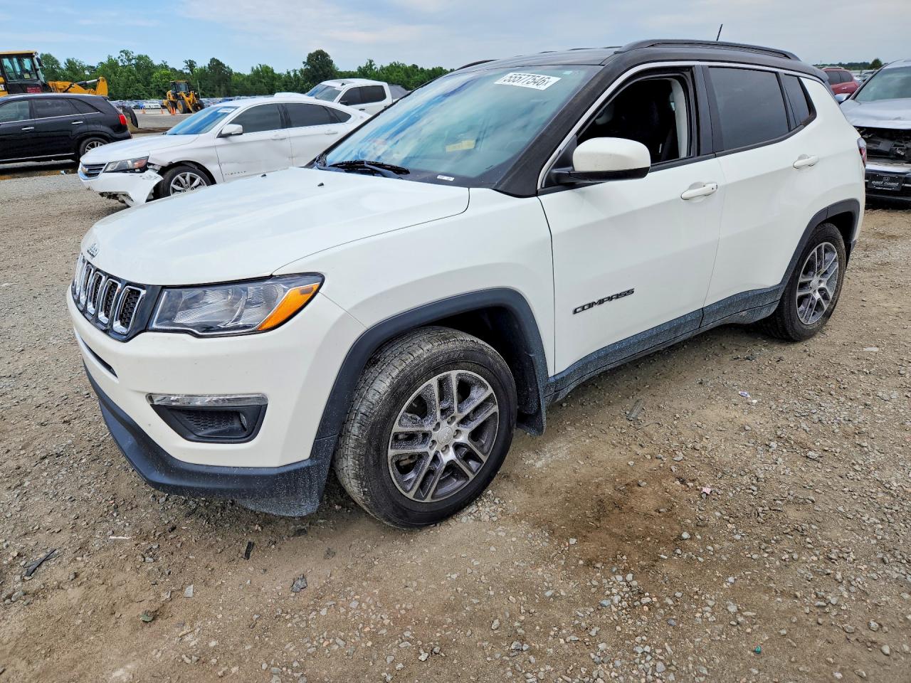 2020 Jeep Compass Latitude, VIN 3C4NJCBB5LT133850 — Rear end