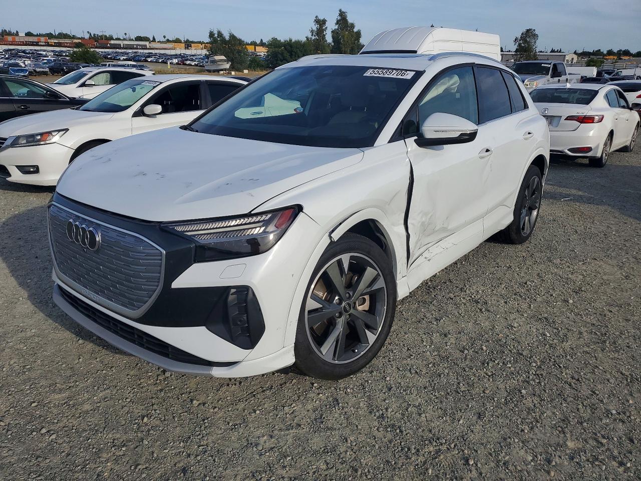 2022 Audi Q4 e-tron Prestige, VIN WA1J2BFZ2NP042288 — Undercarriage
