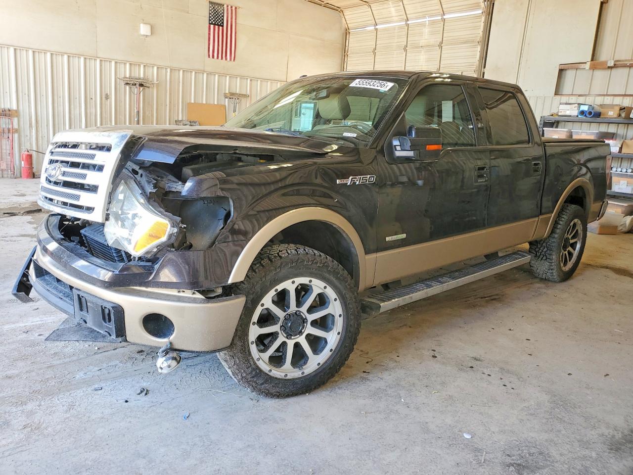 2014 Ford F-150 Lariat, VIN 1FTFW1CT3EKF03974 — Front end
