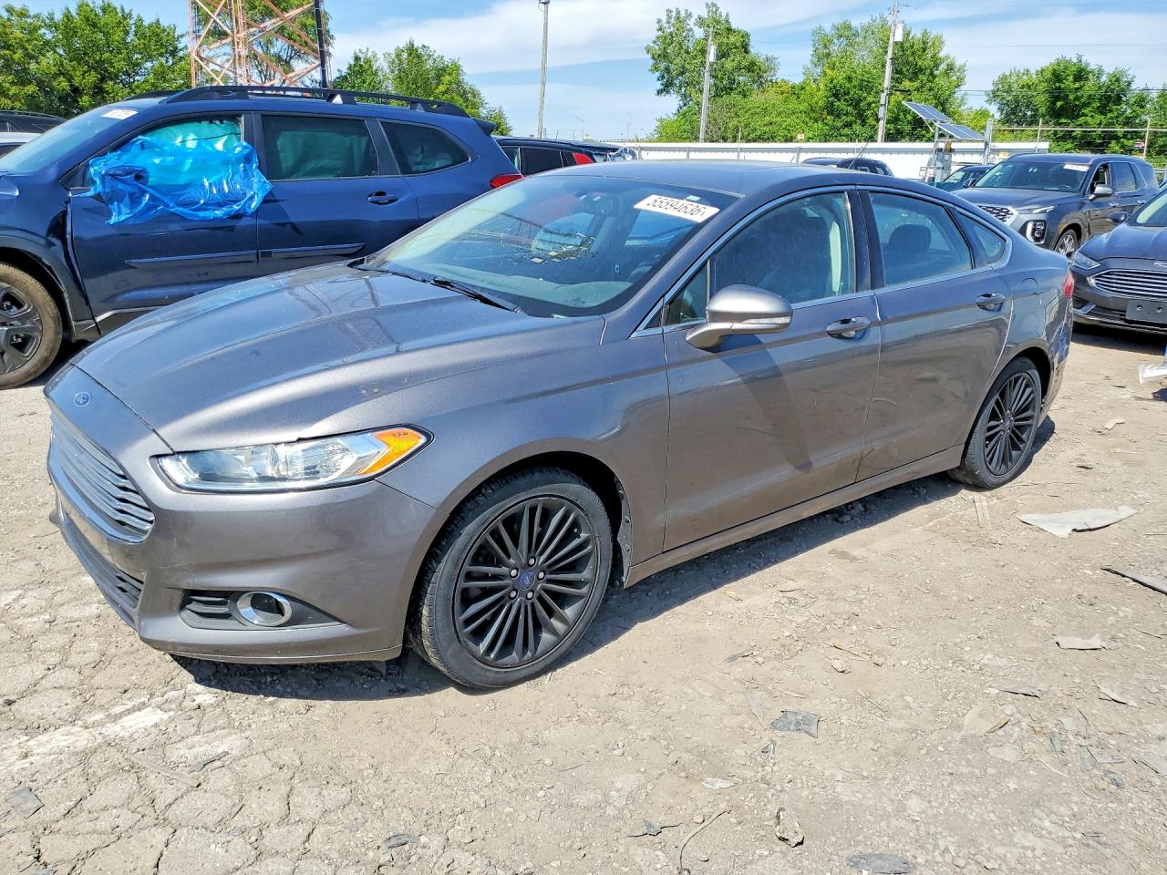 2014 Ford Fusion SE, VIN 1FA6P0HDXE5357831 — Normal wear