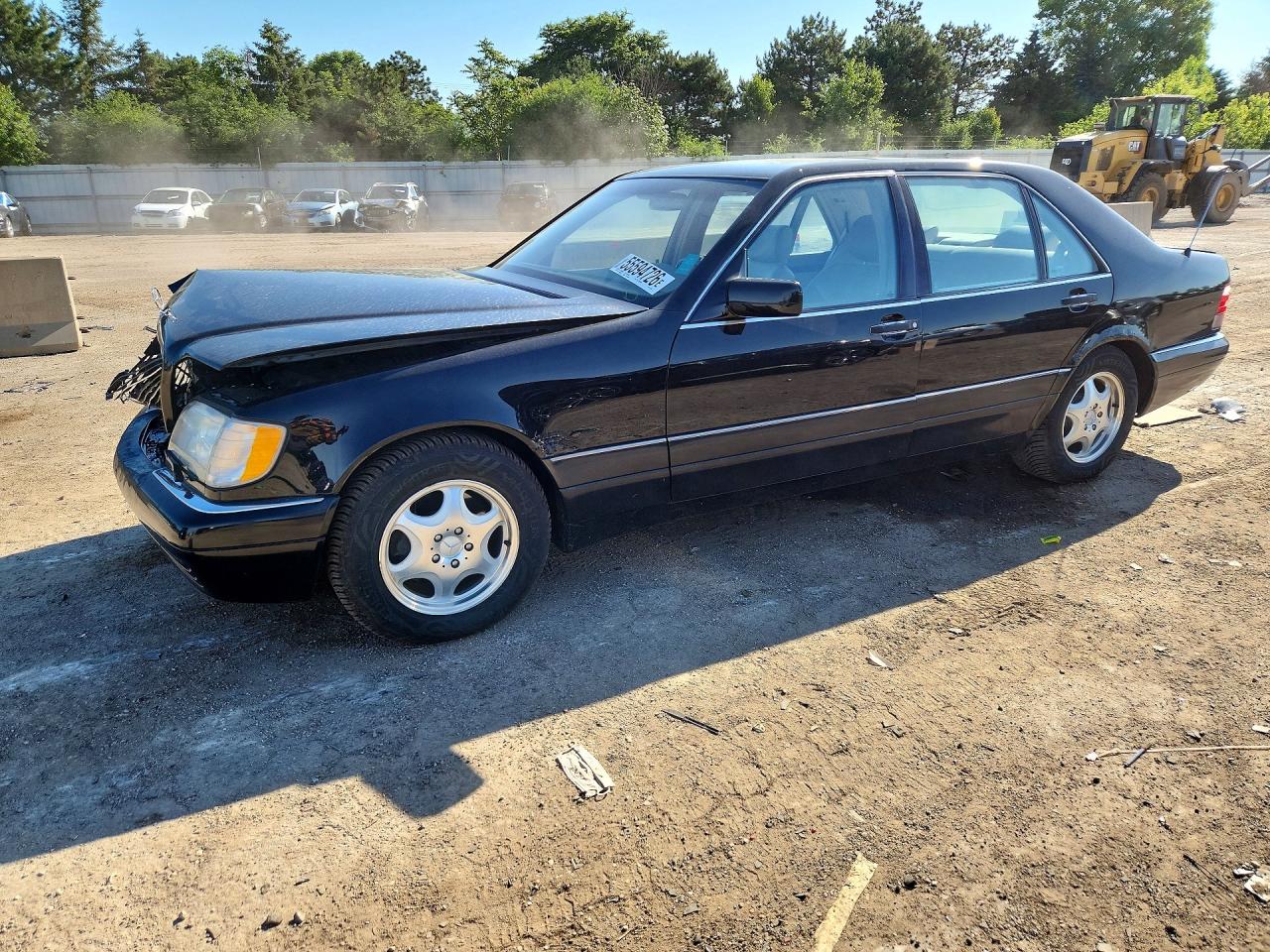 1999 Mercedes-Benz S 320/430/500, VIN WDBGA43G5XA431660 — Front end