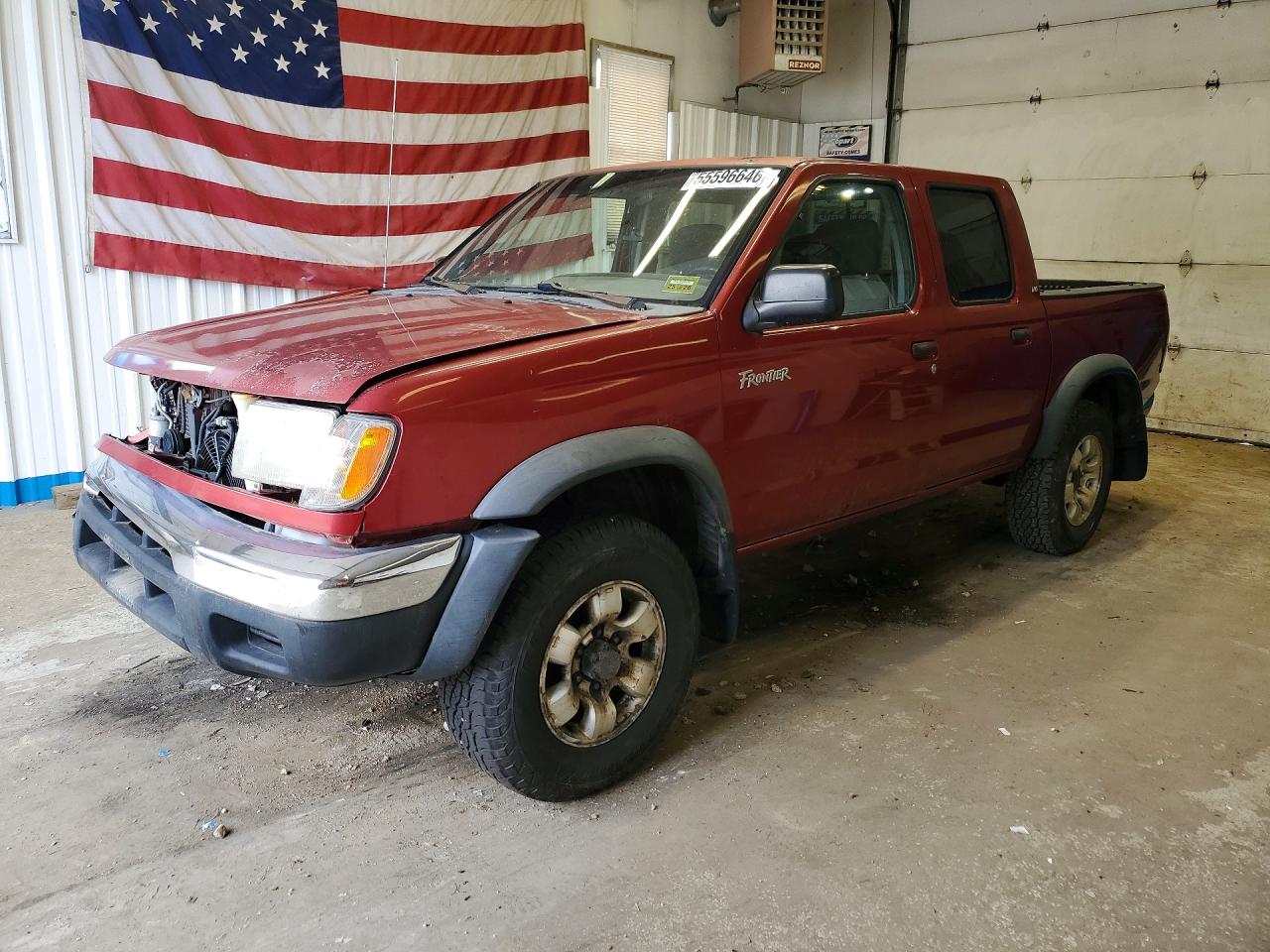 2000 Nissan Frontier XE, VIN 1N6ED27Y0YC349734 — Front end