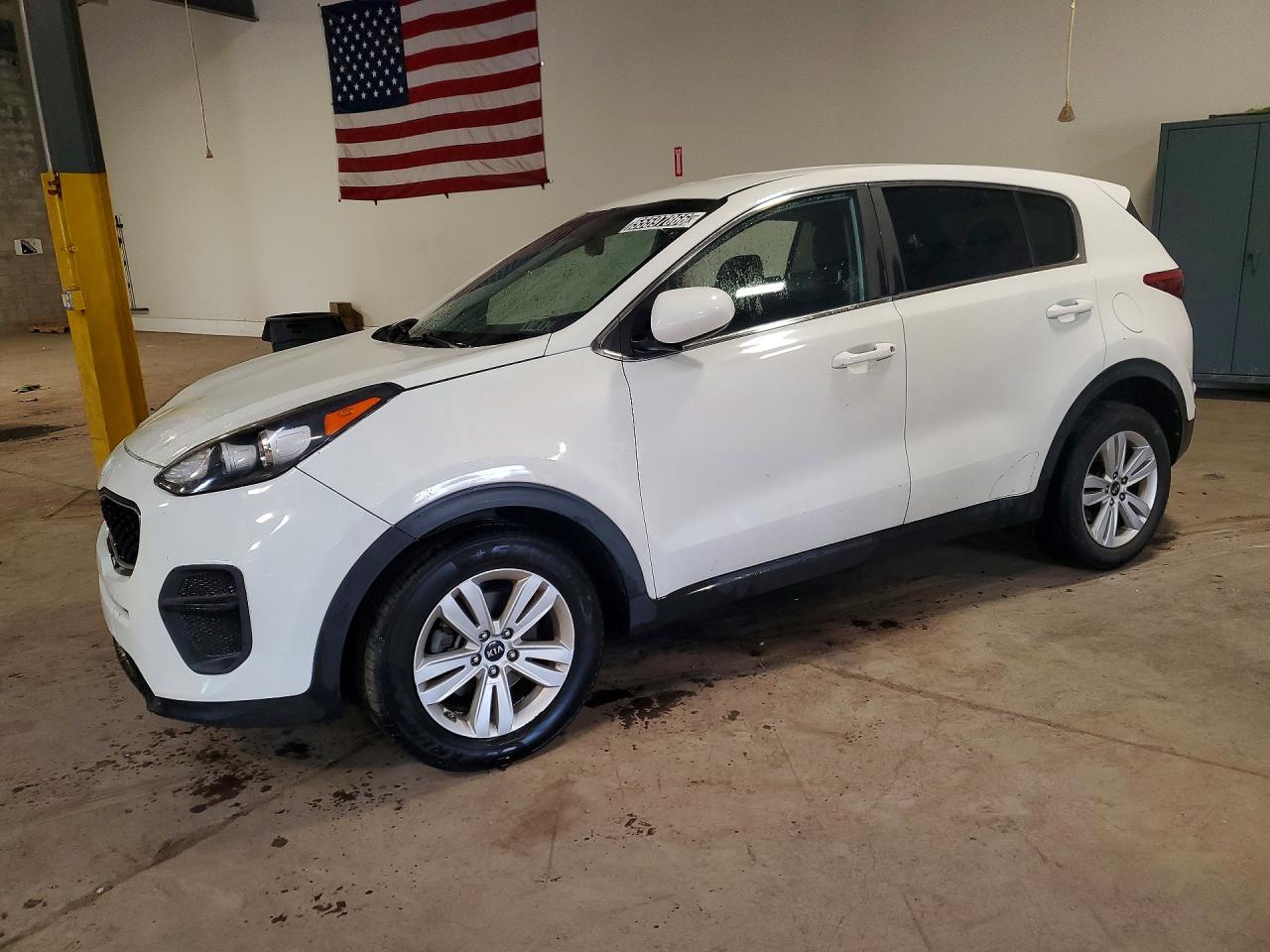 2019 Kia Sportage LX, VIN KNDPM3AC8K7585644 — Front end