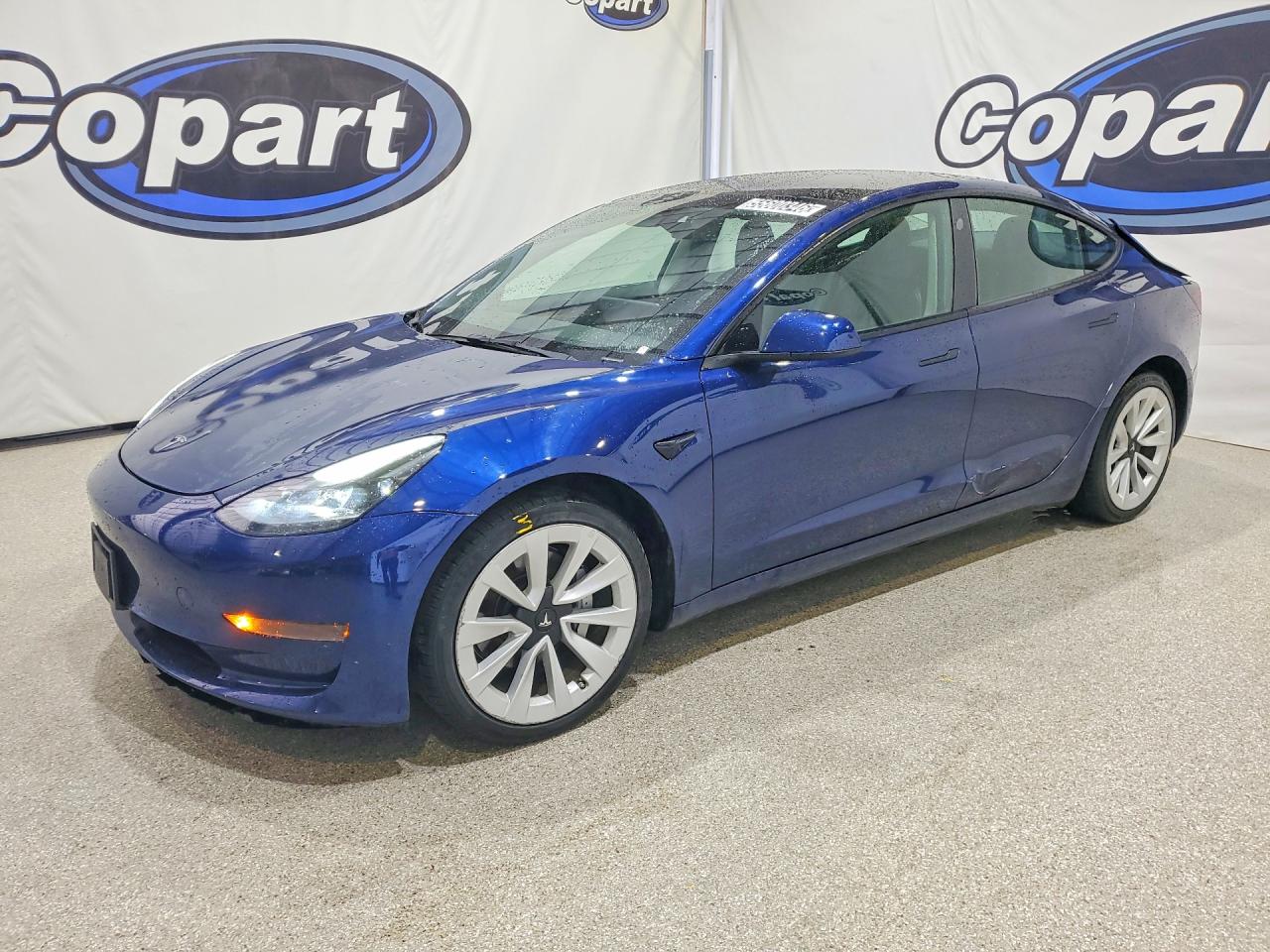 2022 Tesla Model 3, VIN 5YJ3E1EA3NF369515 — Rear end