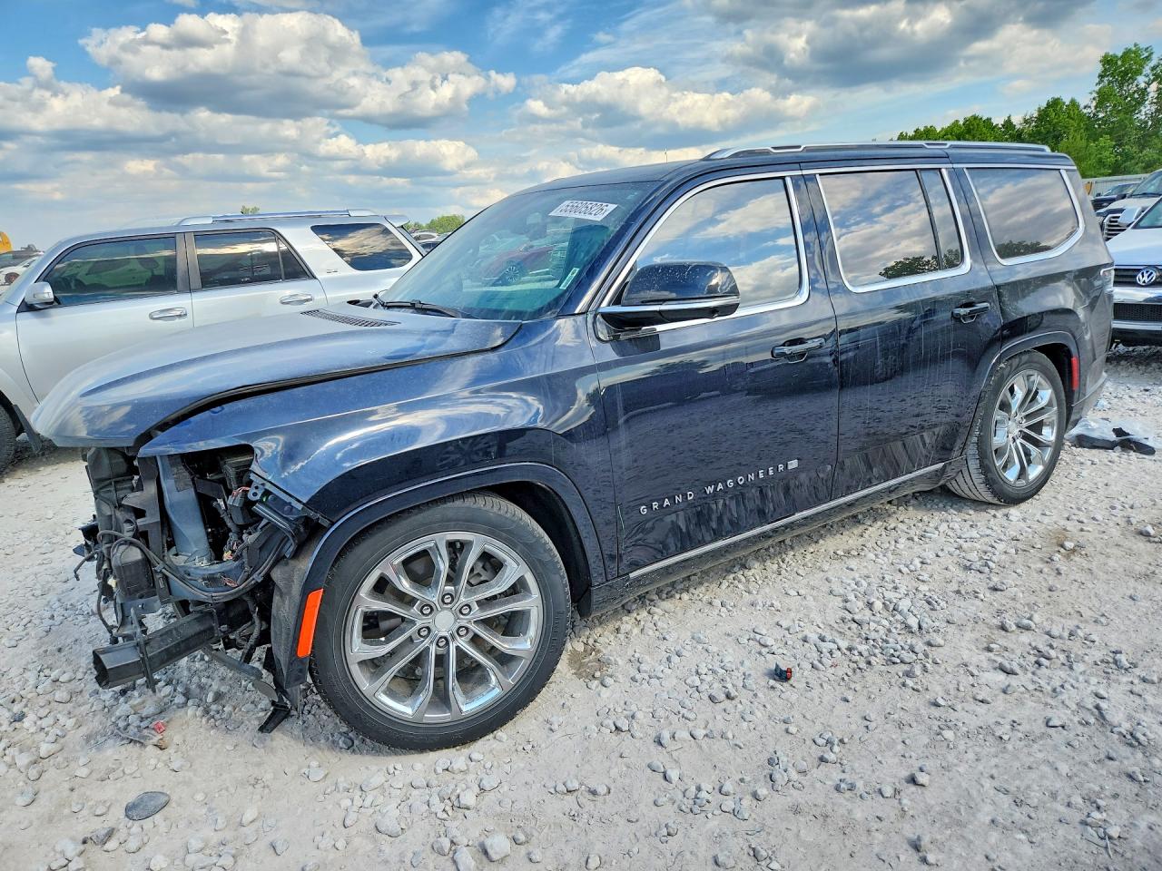 2023 Jeep Grand Wagoneer Series II, VIN 1C4SJVFPXPS541434 — Перед