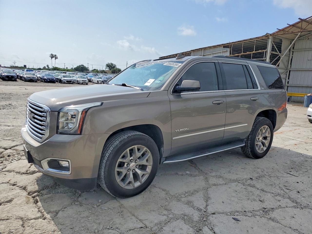 2019 GMC Yukon SLT, VIN 1GKS1BKC0KR312685 — Roof