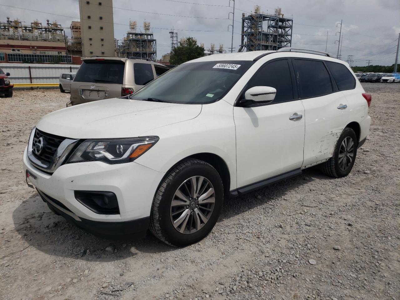 2019 Nissan Pathfinder SV, VIN 5N1DR2MN0KC620658 — Бок
