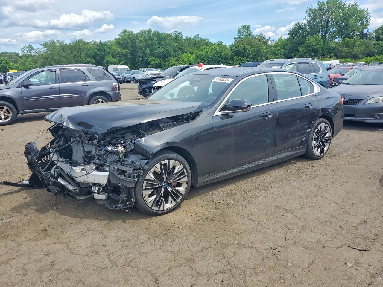 2024 BMW i5 eDrive40, VIN WBY33FK03RCS03690 — Front end